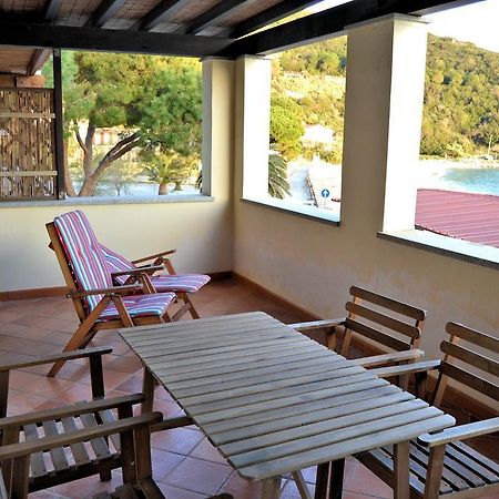 Le Soleil Apartman Spiaggia di Cavoli Kültér fotó
